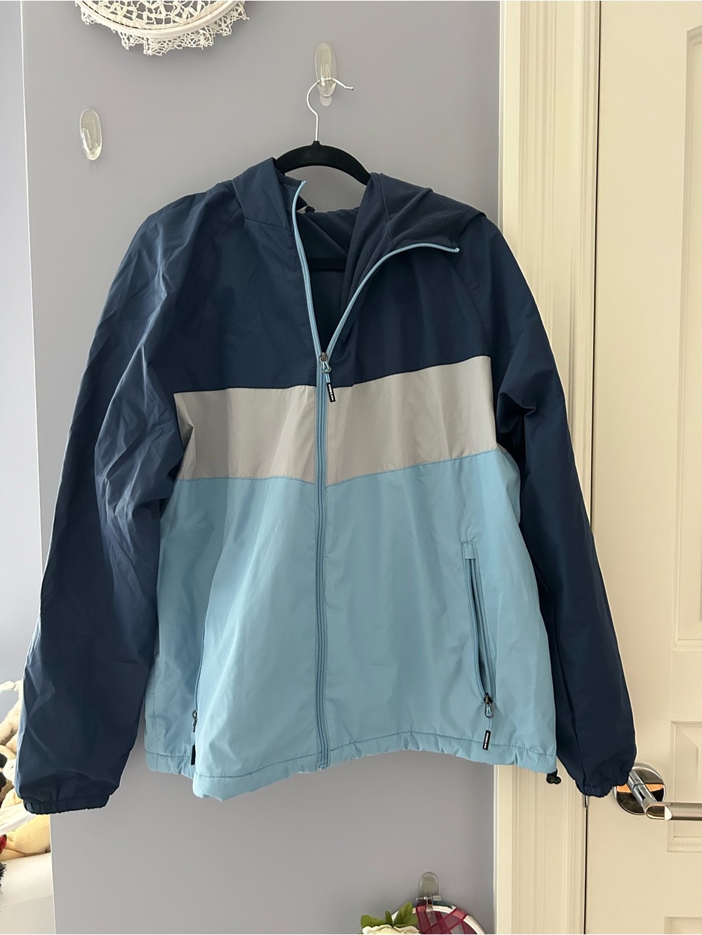 New Balance Kids Two-Tone Lined Windbreaker - Navy & Light Blue